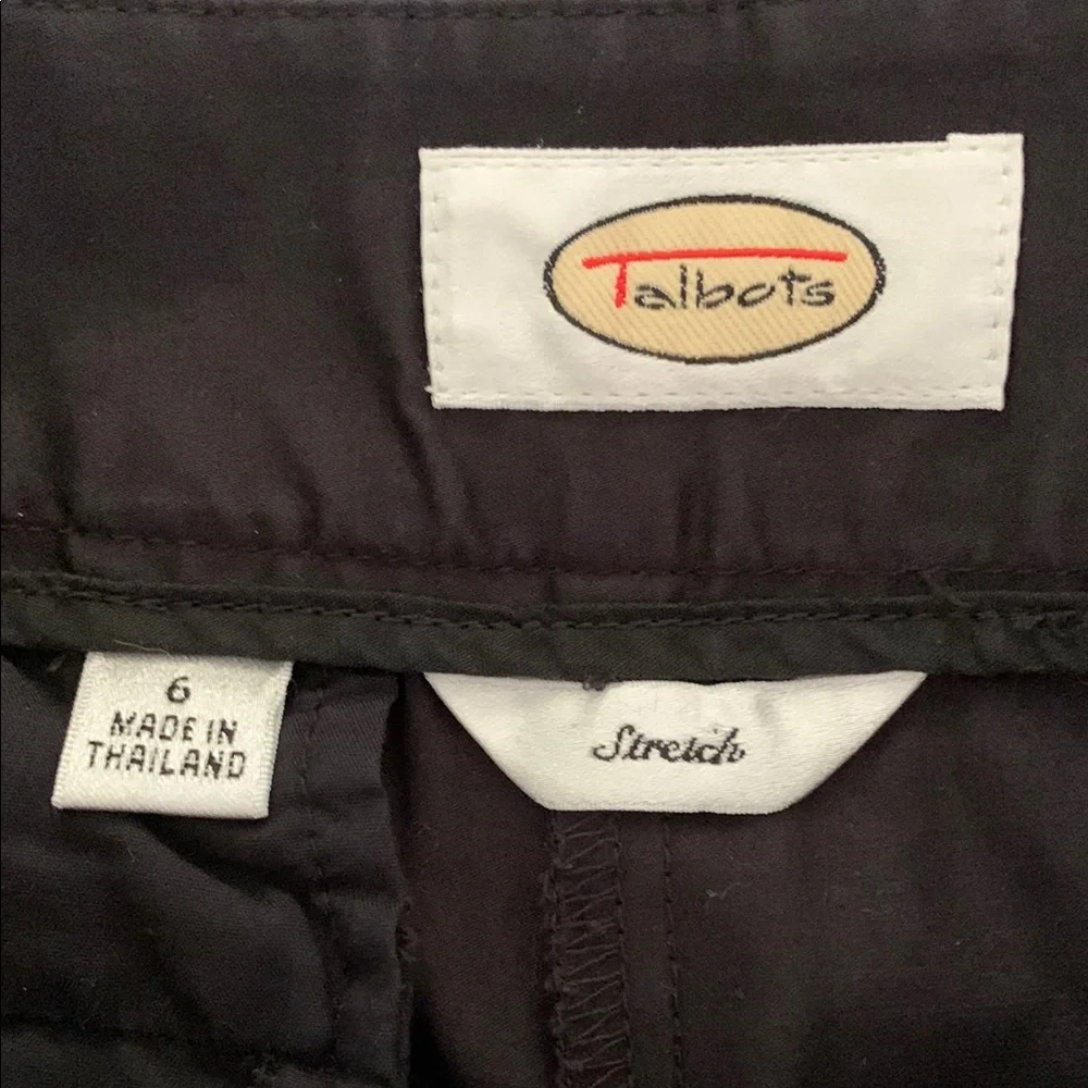 Talbots Black Capris with Smooth Woven Fabric - Picture 7 of 11